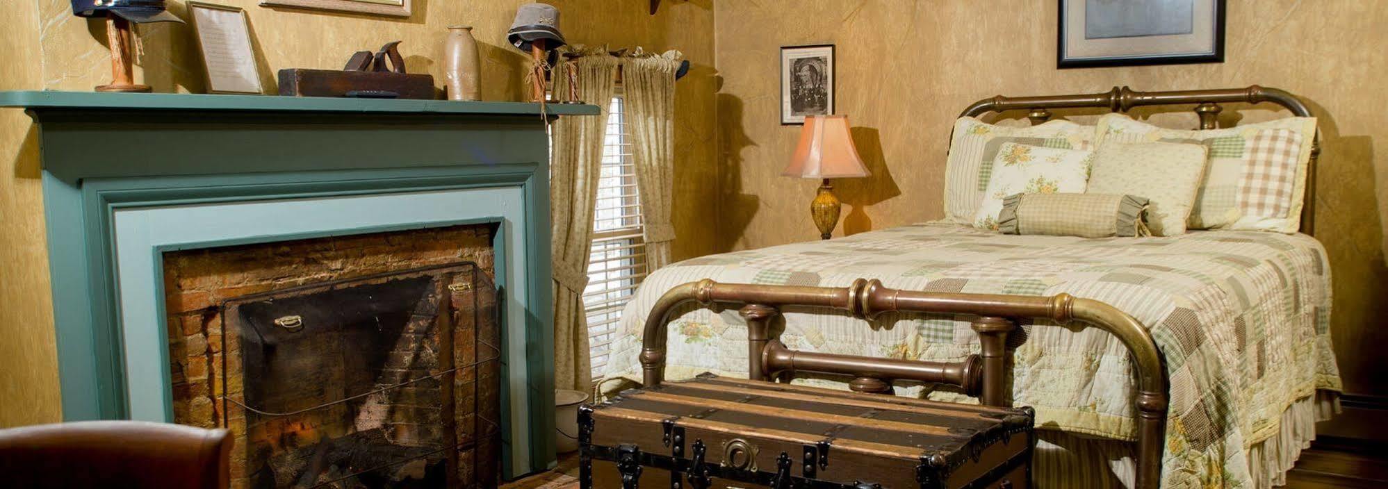 Munro House Bed And Breakfast Jonesville Luaran gambar